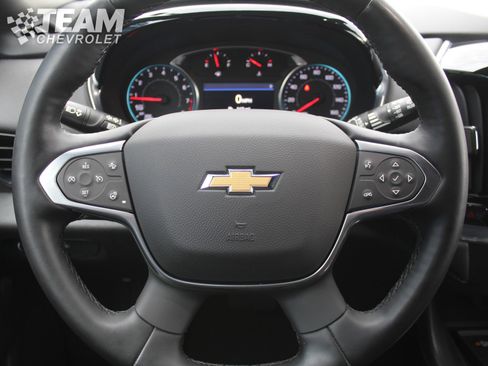 Used 2023 Chevrolet Traverse LT AWD/4WD image 13