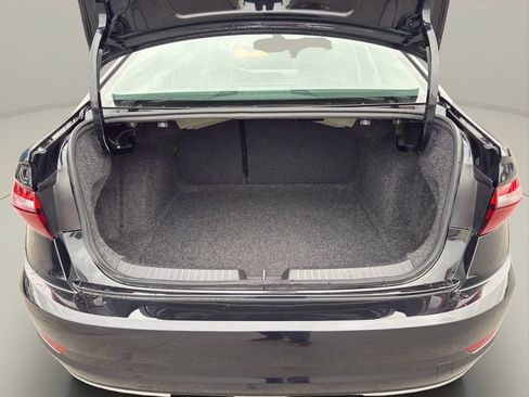 Used 2024 Volkswagen Jetta SE FWD image 20
