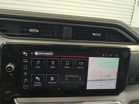 New 2025 GMC Sierra 2500 Denali w/ Denali Reserve Package image 8