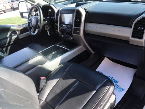 Used 2020 Ford F250 Lariat w/ Lariat Value Package image 32