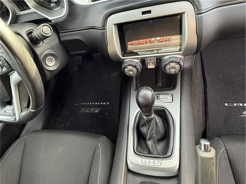 Used 2013 Chevrolet Camaro SS image 13
