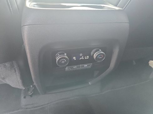 Certified 2025 Buick Enclave Sport Touring FWD image 15