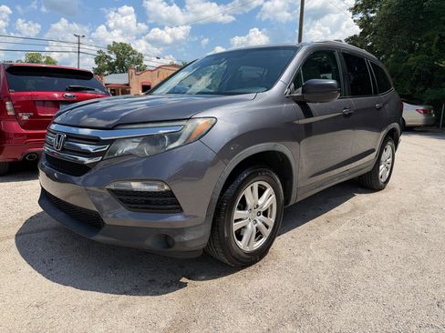 Used 2016 Honda Pilot LX image 1