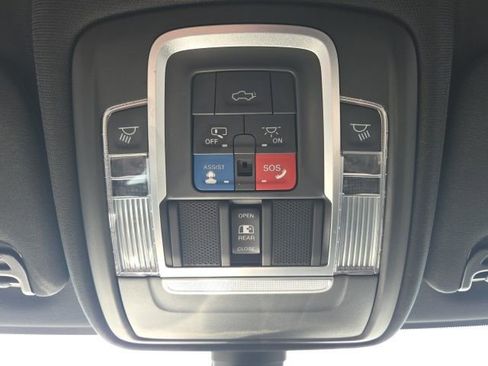 Used 2021 RAM 2500 Laramie w/ Night Edition image 27