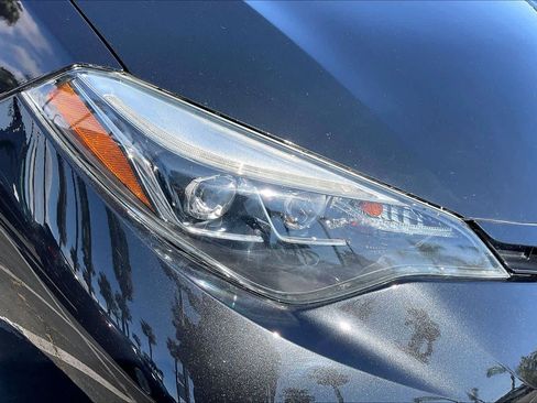 Used 2019 Toyota Corolla SE image 27