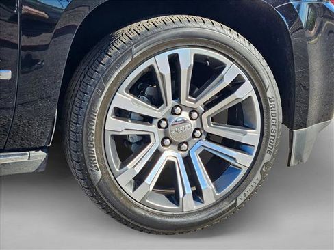 Used 2019 GMC Yukon Denali w/ Denali Ultimate Package image 20