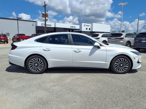 Used 2021 Hyundai Sonata Limited FWD image 5