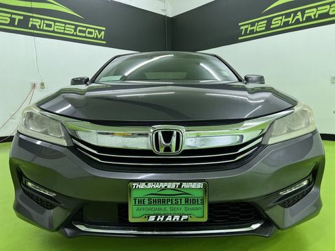 Used 2017 Honda Accord EX image 3