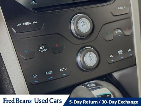 Used 2015 Ford Explorer XLT w/ Equipment Group 202B image 17