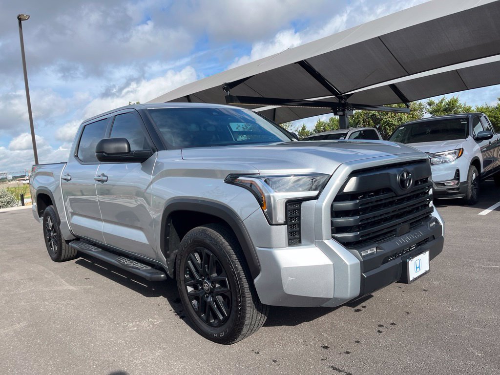 Used 2026 Toyota Tundra SR5 w/ SX Package RWD image 3