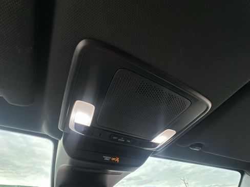 Used 2025 Honda HR-V Sport image 16