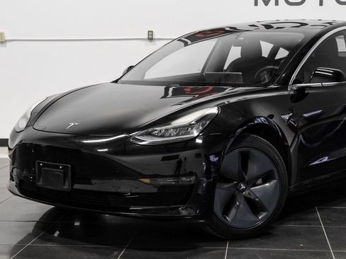 Used 2018 Tesla Model 3 Long Range image 9