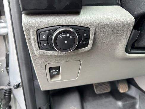 Used 2018 Ford F150 XL w/ Equipment Group 101A Mid AWD/4WD image 23