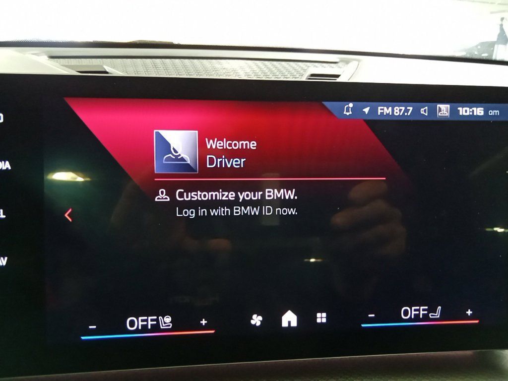 Used 2024 BMW X1 M35i w/ Shadowloine Package AWD/4WD image 18