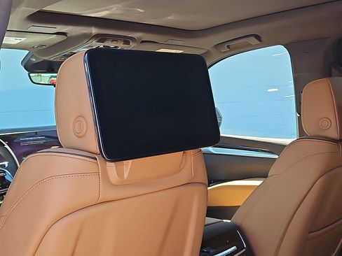 New 2026 Cadillac Escalade Luxury w/ Touring Package image 7