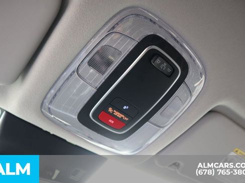 Used 2025 Hyundai Kona SEL image 32