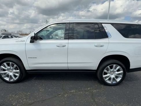 Used 2022 Chevrolet Tahoe High Country AWD/4WD image 5