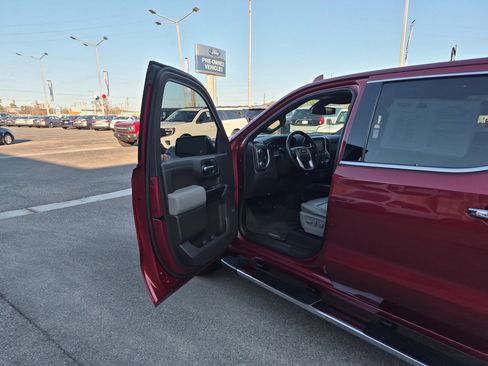 Used 2019 GMC Sierra 1500 SLT w/ SLT Premium Plus Package image 14