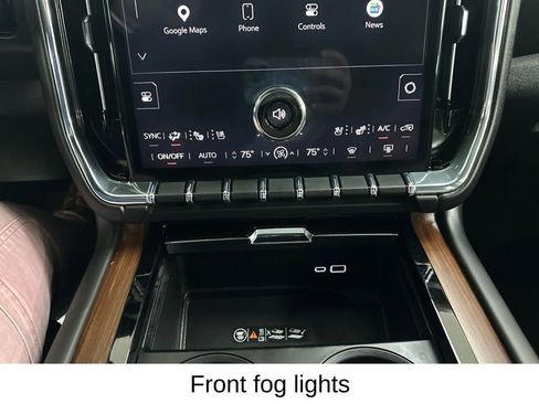 Certified 2025 GMC Yukon Denali AWD/4WD image 46