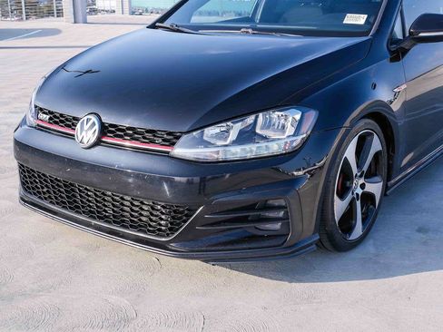 Used 2018 Volkswagen GTI S FWD image 10