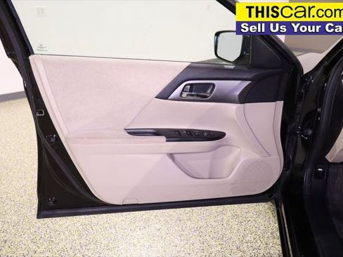 Used 2013 Honda Accord LX image 25