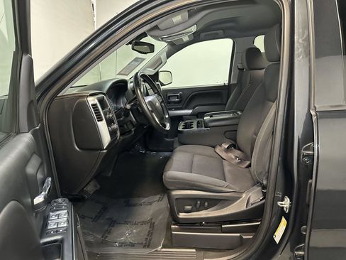 Used 2018 Chevrolet Silverado 1500 LT w/ LT Convenience Package image 22
