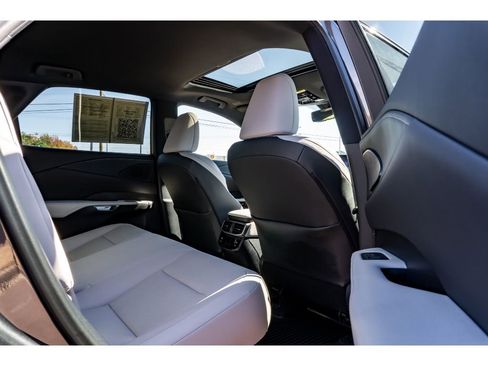 Used 2024 Lexus RX 350 Premium image 17