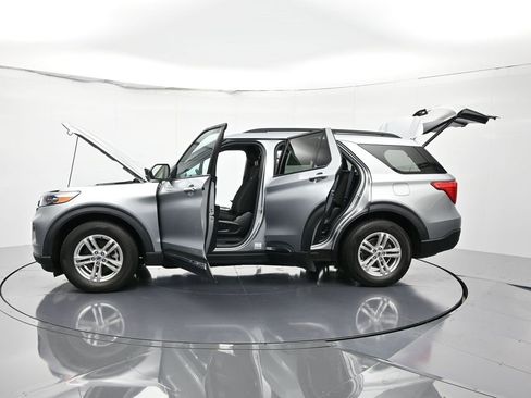 Certified 2022 Ford Explorer XLT image 64