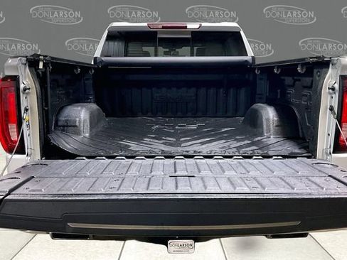 Used 2021 GMC Sierra 1500 SLT w/ SLT Premium Plus Package AWD/4WD image 9