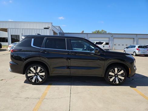 New 2026 Mitsubishi Outlander SE AWD/4WD image 6