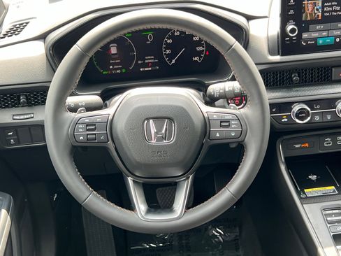 Certified 2025 Honda CR-V Sport-L image 17