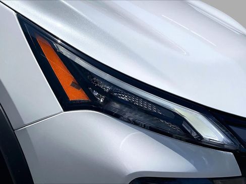 New 2026 Nissan Rogue SV FWD image 13