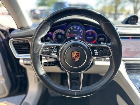 Used 2019 Porsche Panamera w/ Premium Package Plus RWD image 17