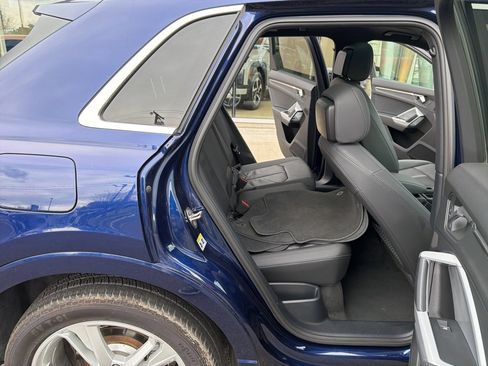 Used 2022 Audi Q3 2.0T Premium image 11