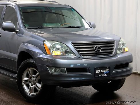 Used 2004 Lexus GX 470 AWD/4WD image 2