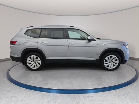 Used 2021 Volkswagen Atlas SEL AWD/4WD image 4