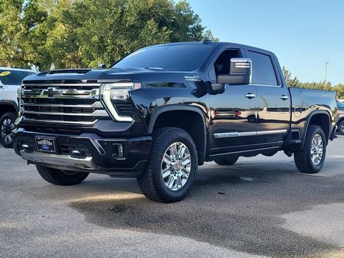 Used 2024 Chevrolet Silverado 2500 High Country w/ High Country Premium Package AWD/4WD image 34