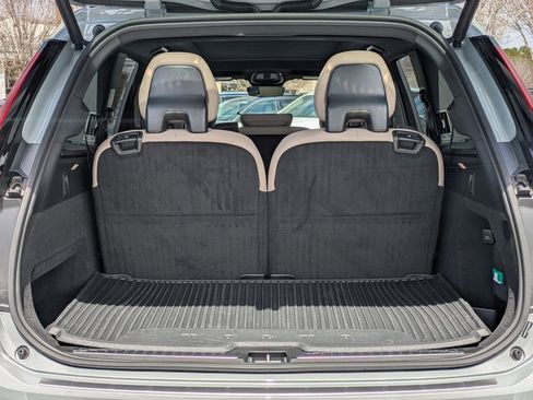 Used 2026 Volvo XC90 B6 Plus w/ Protection Package Premier AWD/4WD image 13