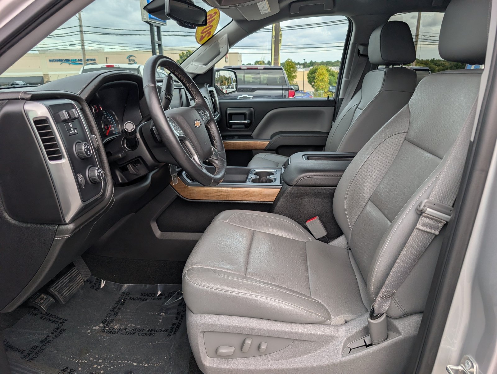 Used 2016 Chevrolet Silverado 1500 LTZ w/ Sport Package AWD/4WD image 16