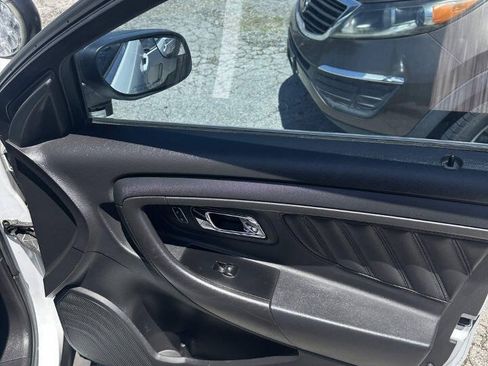 Used 2014 Ford Taurus Police Interceptor FWD image 9