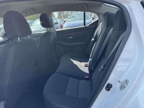 Used 2022 Nissan Sentra SV w/ Trunk Package image 12