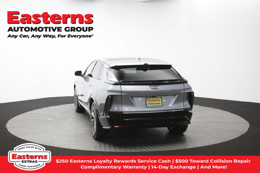 Used 2024 Cadillac Lyriq Luxury AWD/4WD image 42