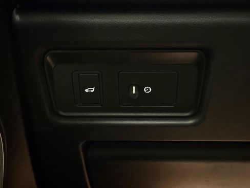 Used 2019 Land Rover Range Rover Evoque AWD/4WD image 19