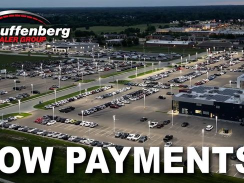 Used 2025 Jeep Grand Cherokee L Limited w/ Black Appearance Package AWD/4WD image 22