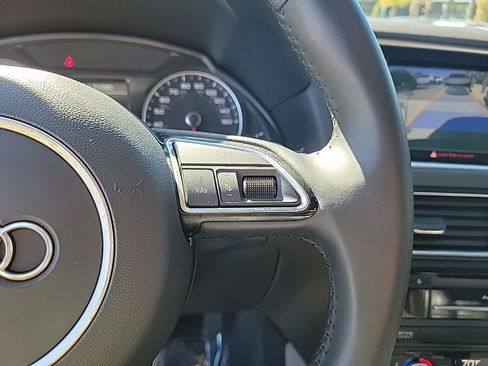 Used 2017 Audi Q5 2.0T Premium Plus w/ Technology Package image 20