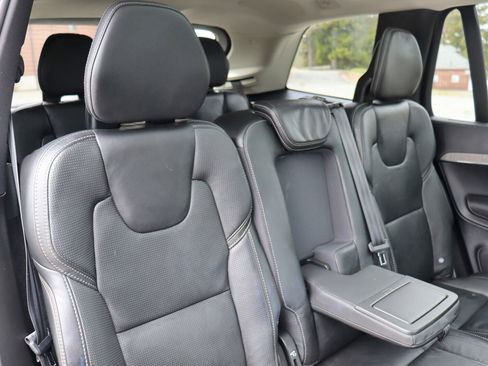 Used 2021 Volvo XC90 T6 Inscription image 18