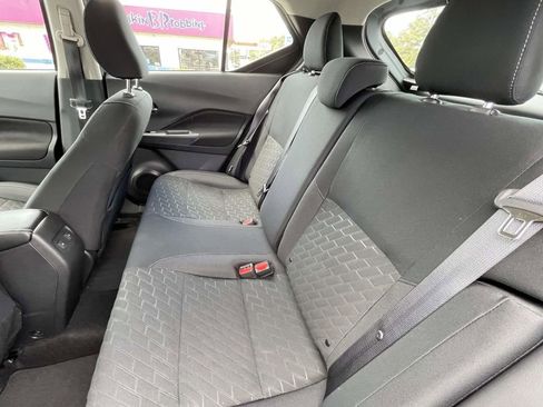 Used 2024 Nissan Kicks SV image 10