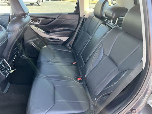 Used 2022 Subaru Forester Limited image 17