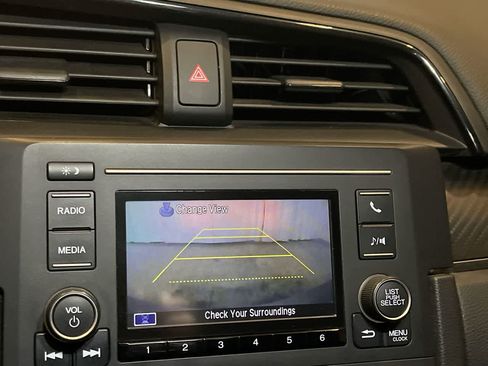 Used 2017 Honda Civic Sport image 18