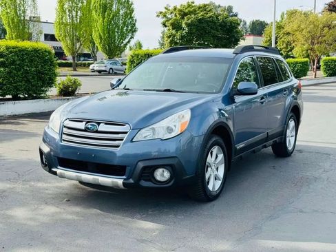 Used 2014 Subaru Outback 2.5i Limited AWD/4WD image 1